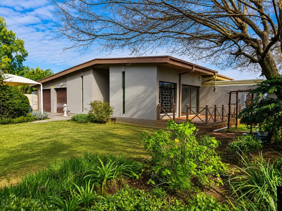 To Let 4 Bedroom Property for Rent in Fichardt Park Free State